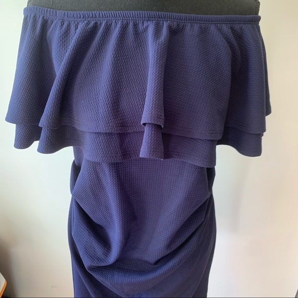 Stylish Maternity Dress - Picture 4 of 4